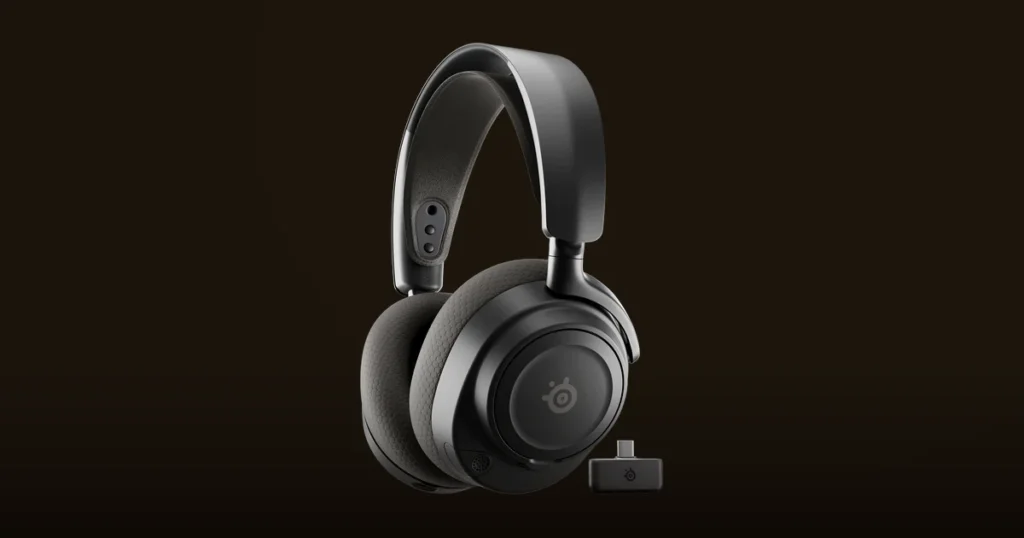 Auriculares SteelSeries Arctis Nova 7 Gen 2 en negro con su dongle USB-C